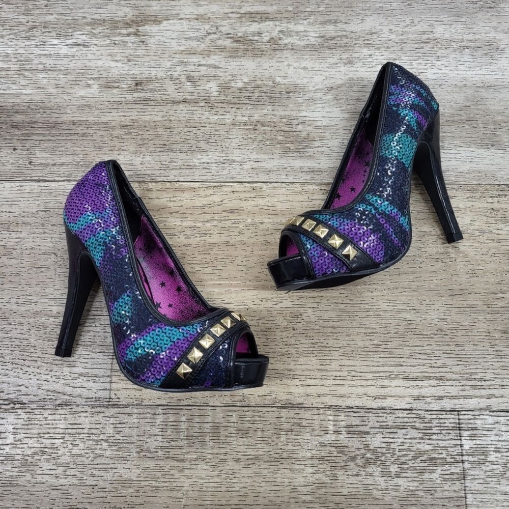 Iron Fist Sequin Studded Platforms Sz 5